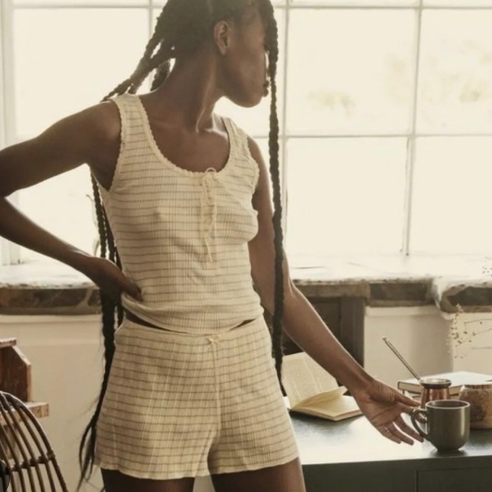 Doen Top With Matching Shorts